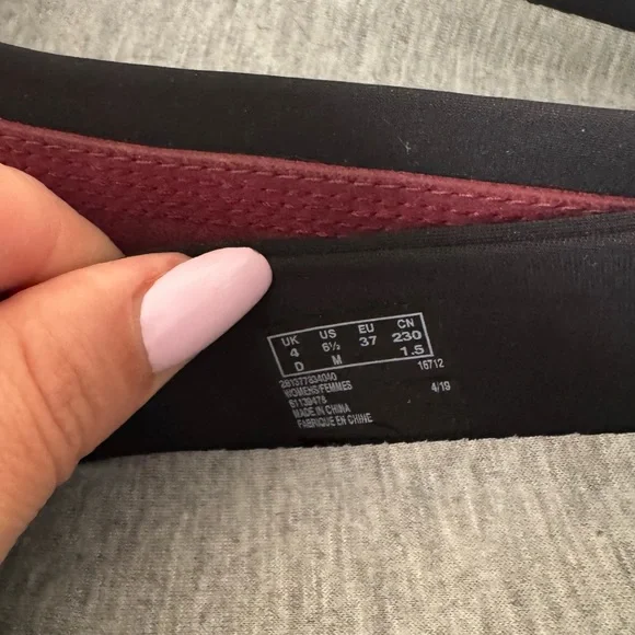 Clarks Women's Slip-On Flats in Burgundy - Picture 4 of 8